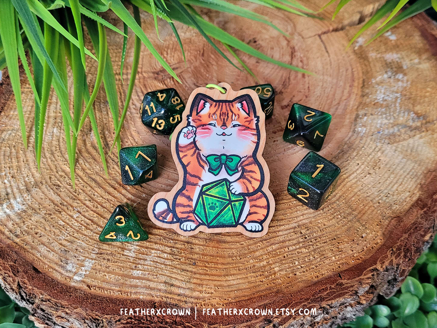 Fortune Cat D20 Wooden Keychains