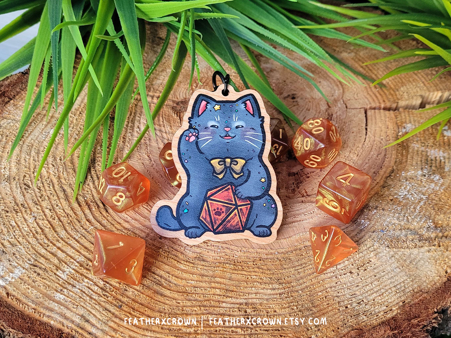 Fortune Cat D20 Wooden Keychains